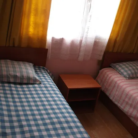 Case de vacanță Reveri